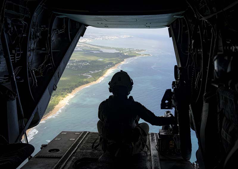 Tropas-EE.UU-Mar-Caribe_Benjamin-Applebaum_Flickr_54775209376-1800x1219-1